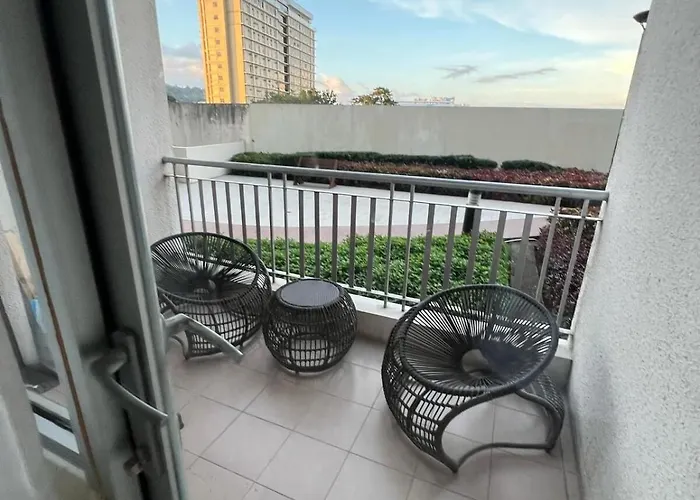 Apartment Unit With Balcony Avida It Park Cebu